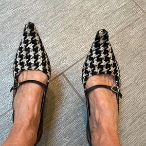 Size 5 Kenneth Cole gorgeous shoes mint condition